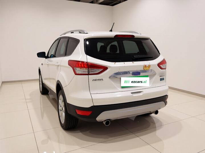 Kuga 2015 1.5L GTDi RWD photo 4