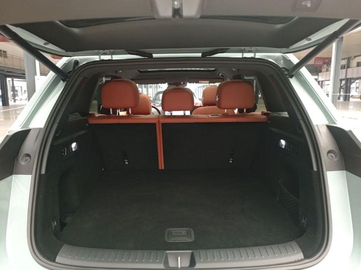 Li Auto L6 2025 Max Smart Refresh Edition photo 8