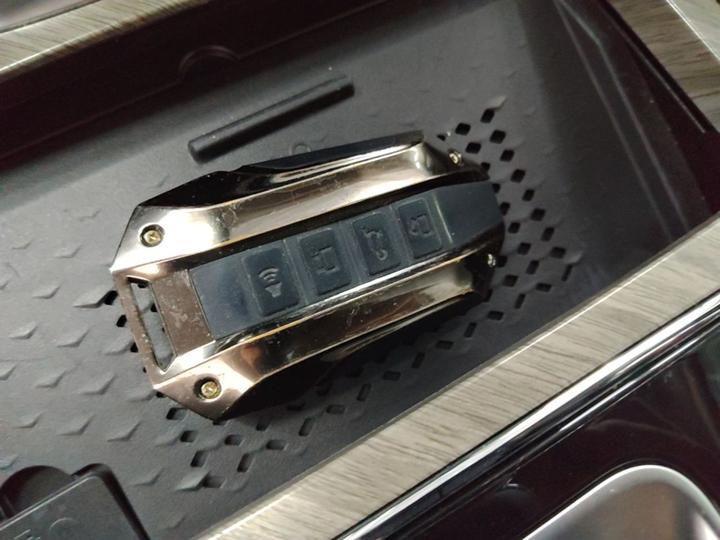 500 EV 2024 Hi4-T photo 8