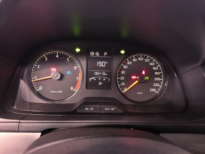 2013 1.6L AT photo 7
