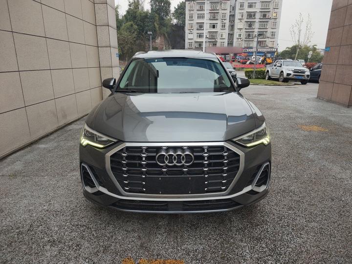 Q3 2019 35 TFSI Progressive Dynamic photo 2