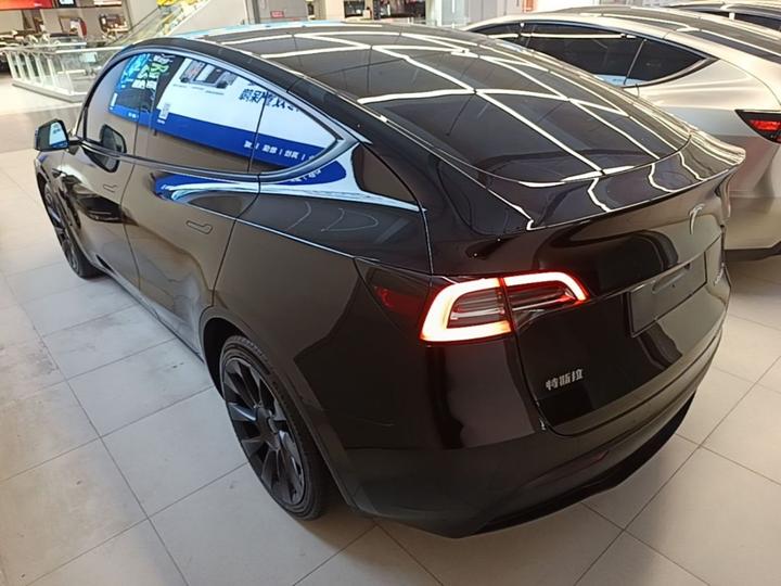 Model Y 2021 Standard Range RWD photo 4