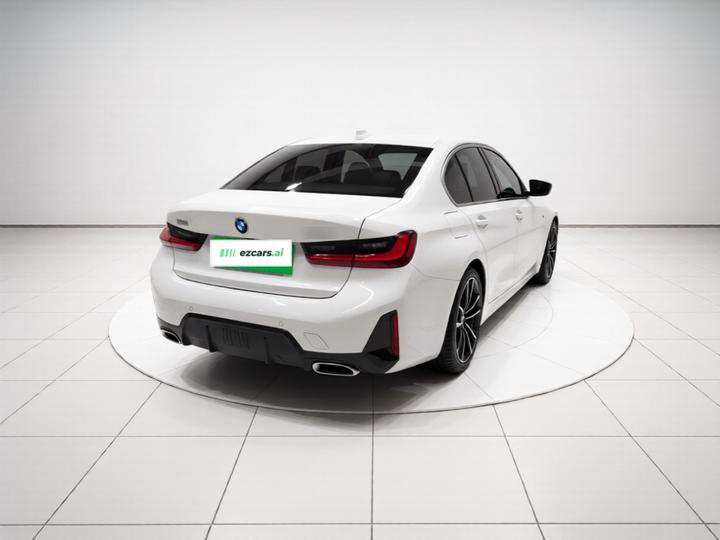 3 Series 2025 325i M Sport Package photo 6