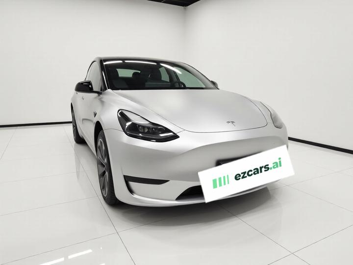 Model Y 2024 RWD photo 3