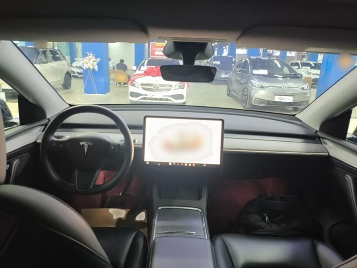 Model Y 2024 RWD photo 5