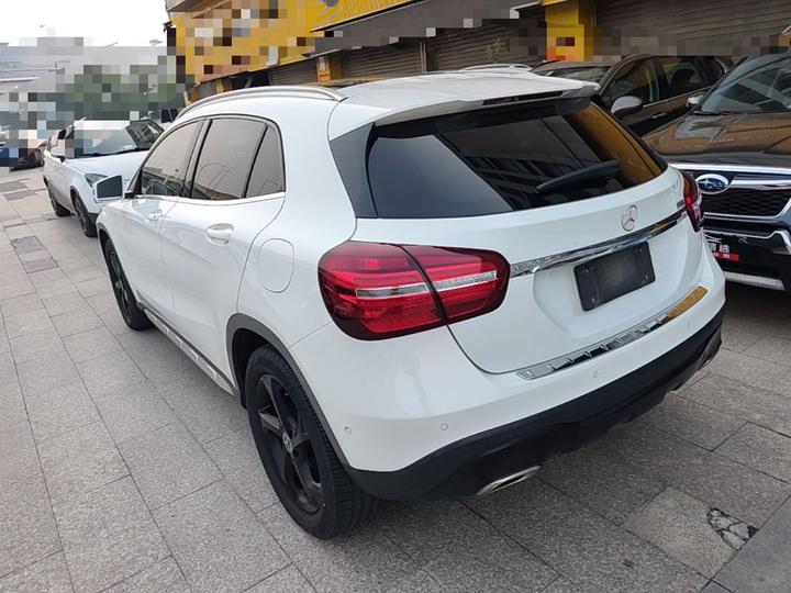 GLA 2019 GLA 200 Dynamic photo 4