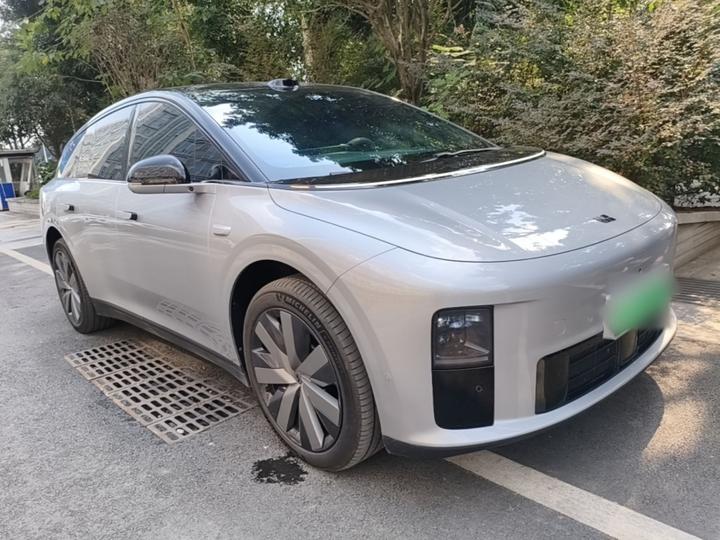 Li Auto i6 2025 AWD Standard photo 3