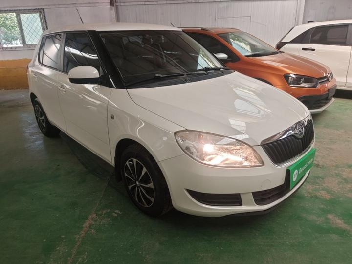 Fabia 2014 1.4L AT photo 3