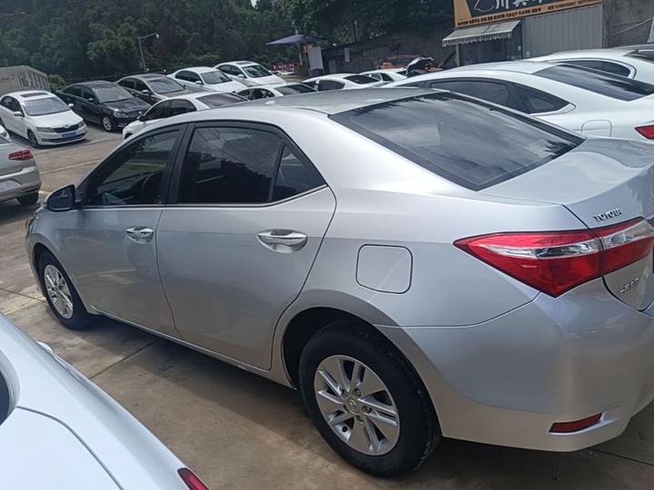 Corolla 2014 1.6L CVT GL photo 4