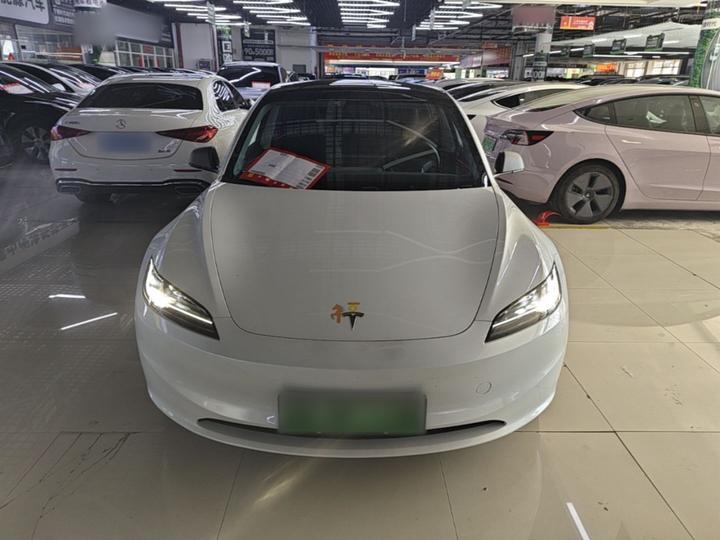 Model 3 2025 RWD photo 2