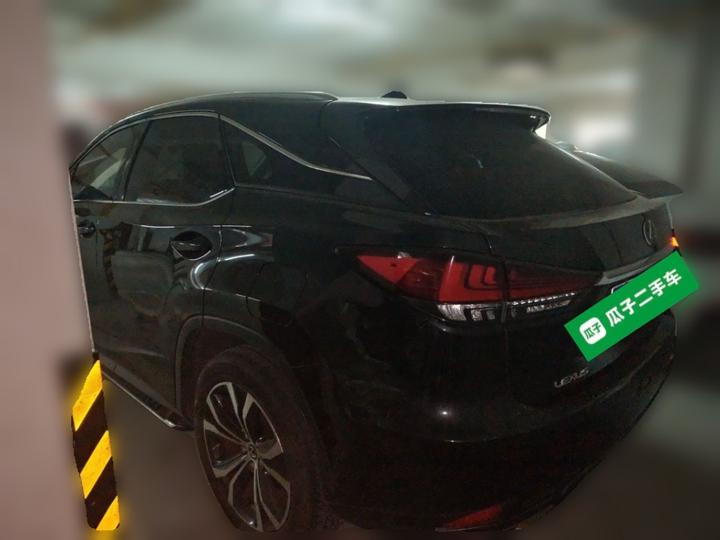 RX 2021 300 AWD Special photo 4