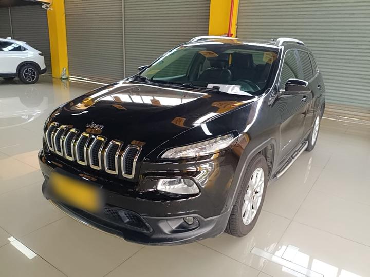Cherokee 2016 2.4L Leading