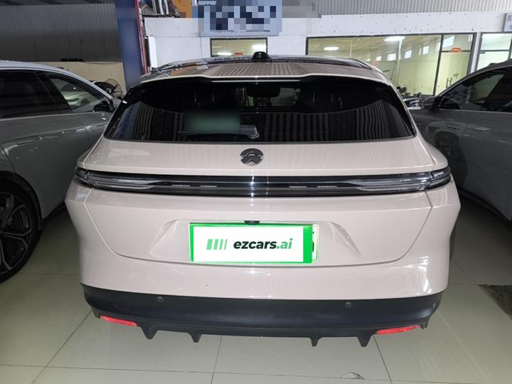 ET5T 2023 75kWh Touring photo 3