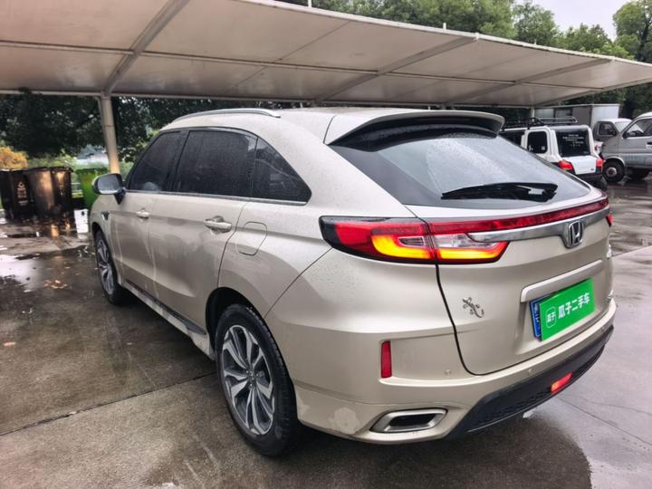 UR-V 2017 240TURBO RWD Classic China V photo 4