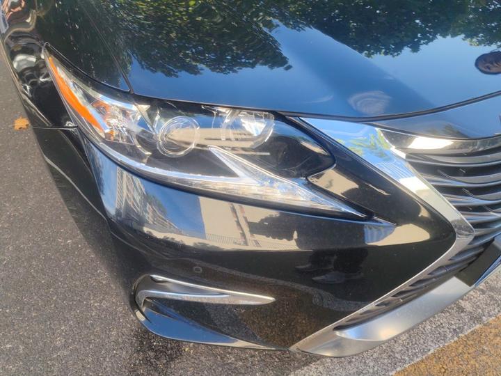ES 2015 300h Comfort photo 7