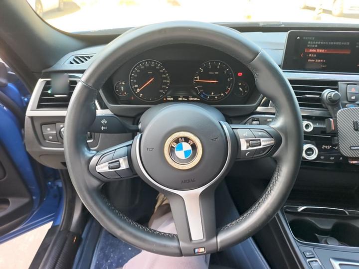 3 SeriesGT 2019 320i M Sport Package photo 2