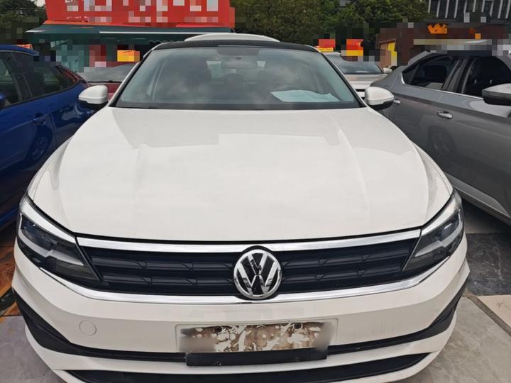 Lamando 2021 230TSI DSG photo 2