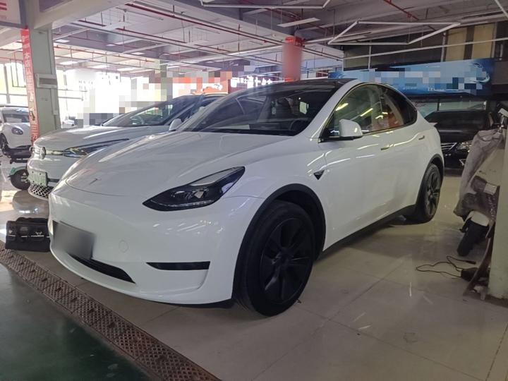 Model Y 2024 RWD
