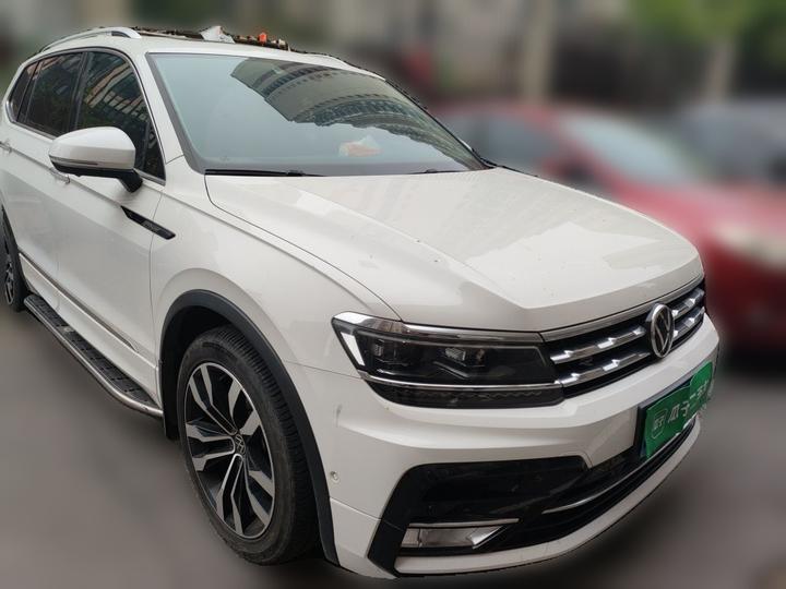 Tiguan L 2021 330TSI AT RWD R-Line Flagship photo 3