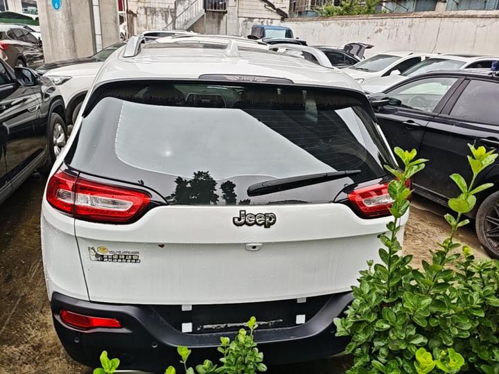 Cherokee 2016 2.4L Smart photo 3