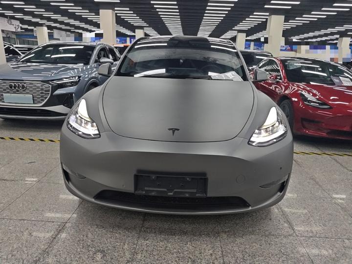 Model Y 2022 Long Range AWD photo 2