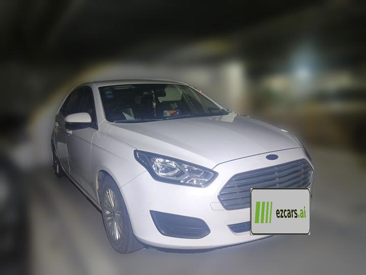 Escort 2017 Facelift 1.5L MT Comfort photo 3