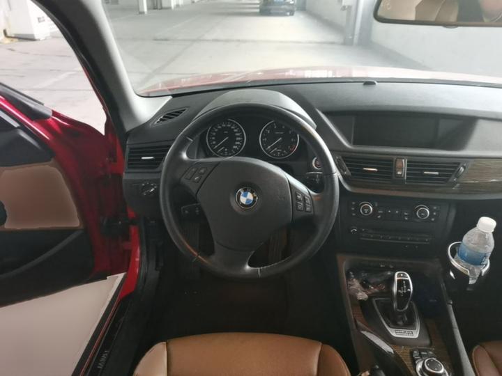 X1 2012 xDrive20i Luxury photo 3