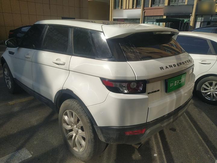 Range Rover Evoque 2015 2.0T 5-Door photo 4