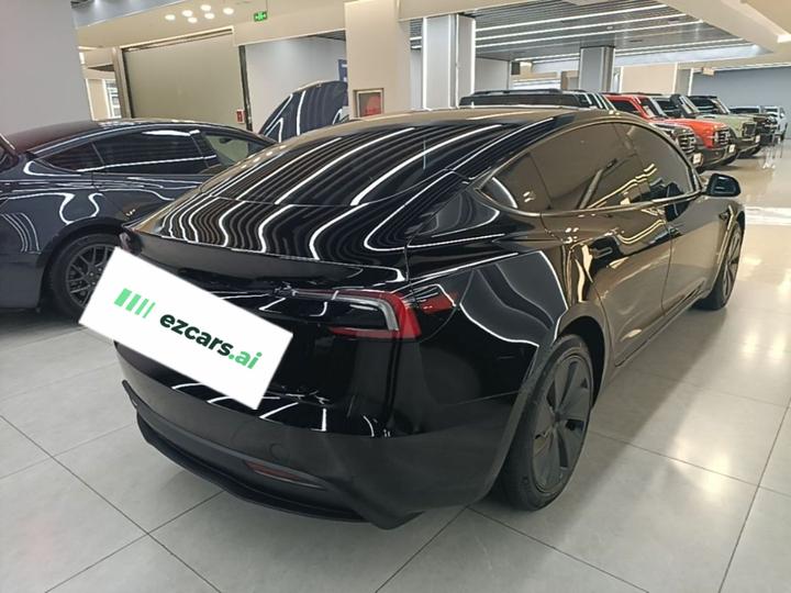 Model 3 2023 RWD photo 4