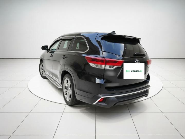 Highlander 2018 2.0T AWD Luxury 7-Seater China VI photo 4