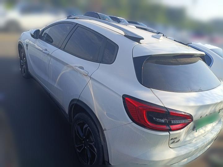2018 1.5T MT photo 4