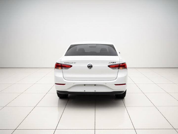 Excelle 2021 Facelift Classic 1.5L AT Progressive photo 3