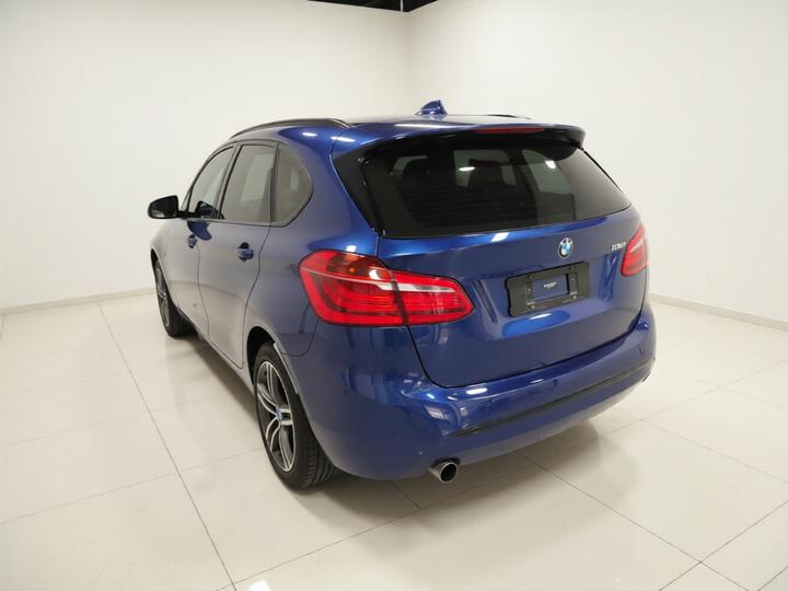 2 Series Wagon 2016 218i Sport Design Package photo 4