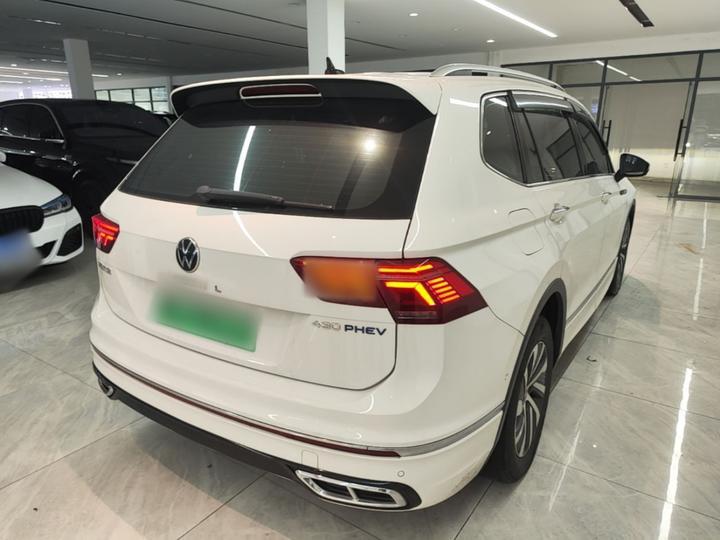 Tiguan L EV 2022 430PHEV PHEV Premium photo 4