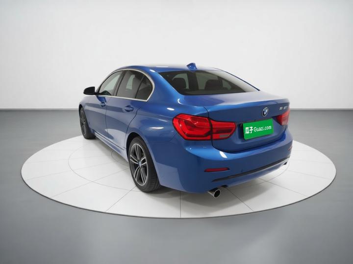 1 Series 2018 118i Sport photo 4