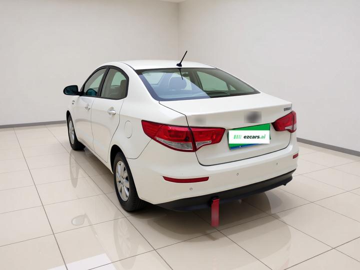 K2 2015 Sedan 1.4L MT GLS photo 4