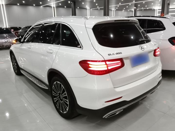 GLC 2018 GLC 260 4MATIC Dynamic photo 4