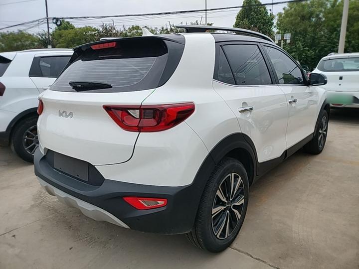 Stonic 2021 1.4L CVT photo 4