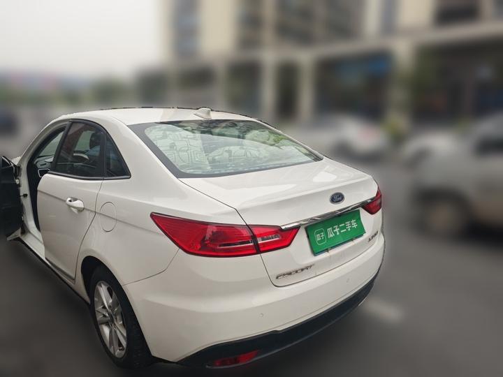 Escort 2019 Facelift 1.5L AT China VI photo 4