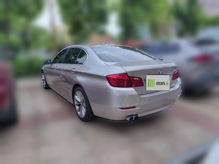 5 Series 2017 525Li Leading photo 4