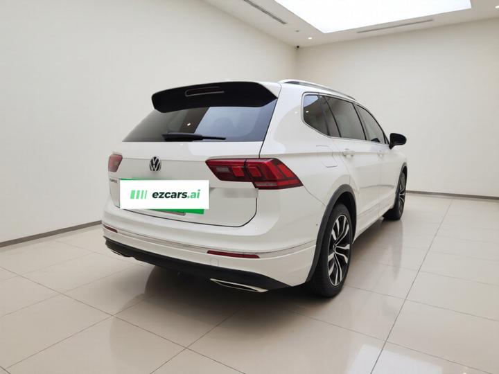 Tiguan L 2021 330TSI AT RWD R-Line photo 4