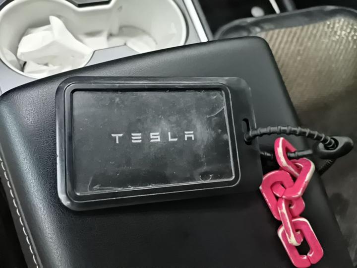Model Y 2023 RWD photo 8