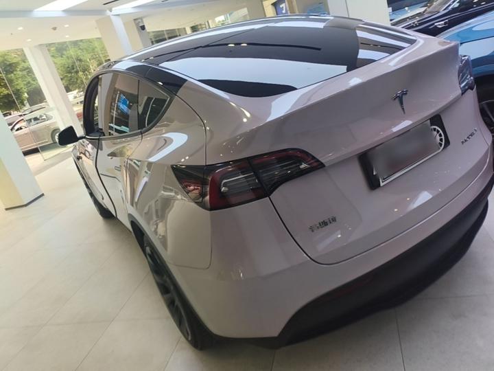 Model Y 2022 Facelift Long Range AWD photo 4