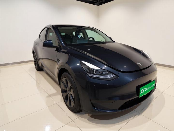 Model Y 2024 RWD photo 3