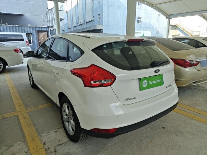 Focus 2017 Hatchback 1.6L AT Comfort photo 4