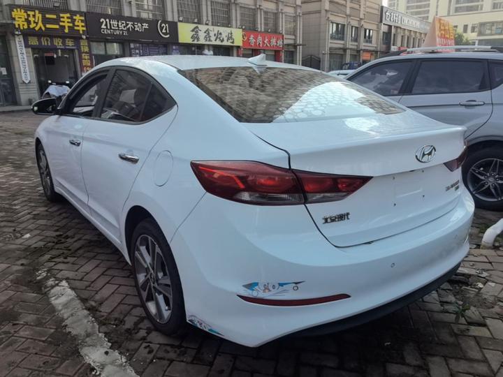 Elantra 2016 1.6L AT Smart Elite photo 4