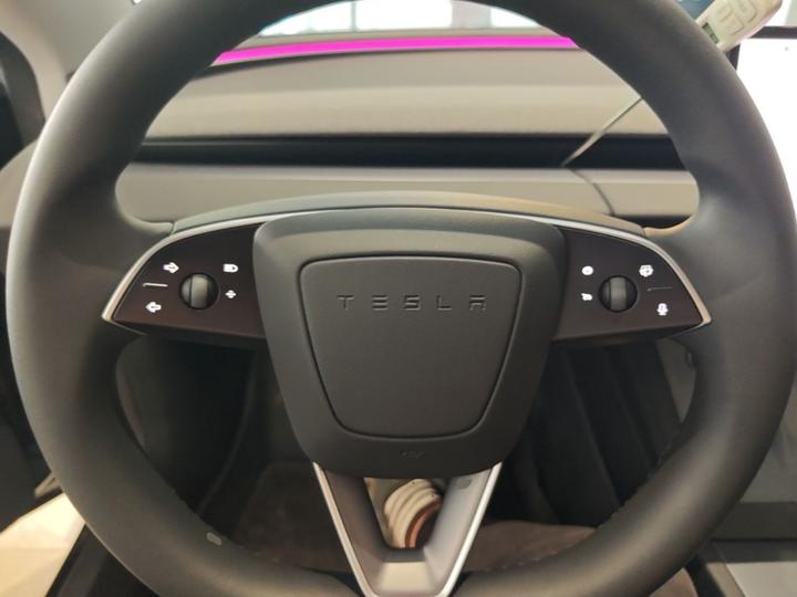 Model 3 2023 RWD photo 6