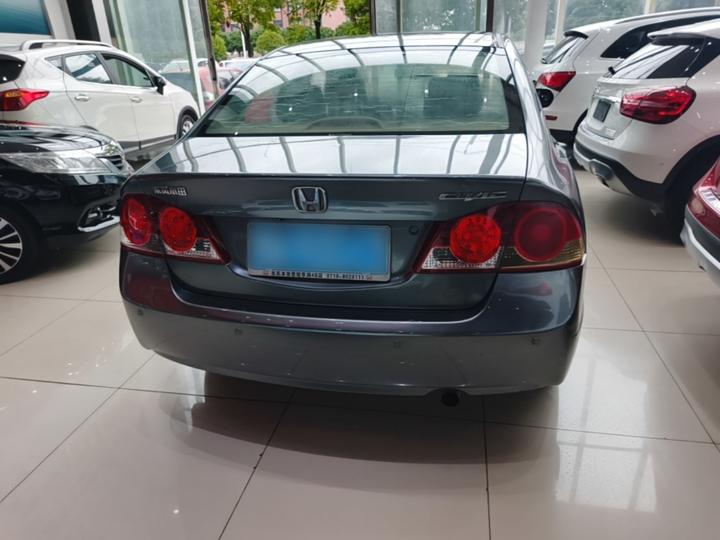 CiiMO 2012 1.8L AT photo 5