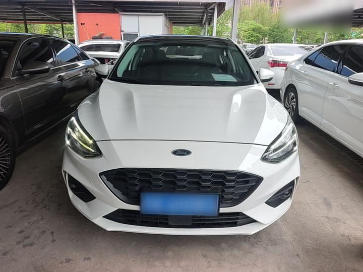 Focus 2021 Hatchback EcoBoost 180 AT photo 2