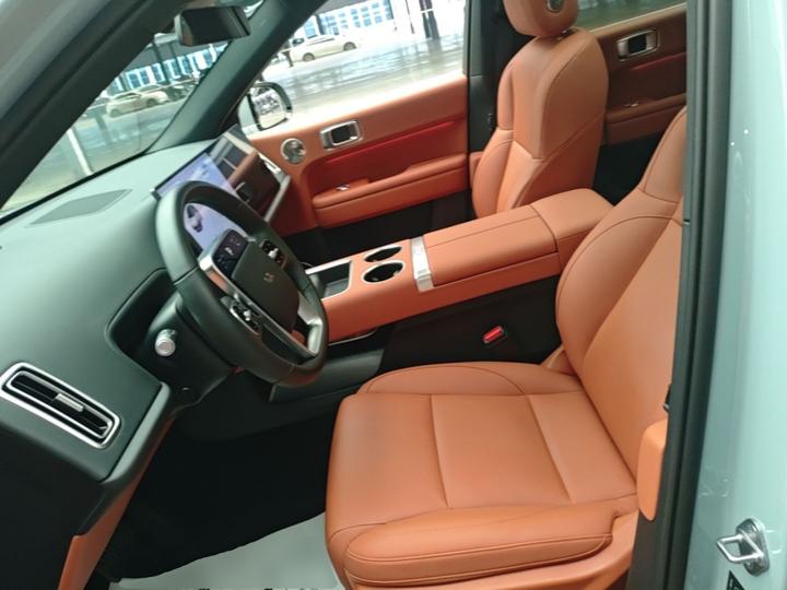 Li Auto L6 2025 Max Smart Refresh Edition photo 6
